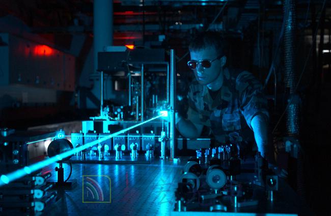 激光反射鏡的運(yùn)用