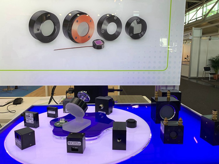 參加博覽會(huì)的濾光片產(chǎn)品 參加博覽會(huì)的濾光片產(chǎn)品