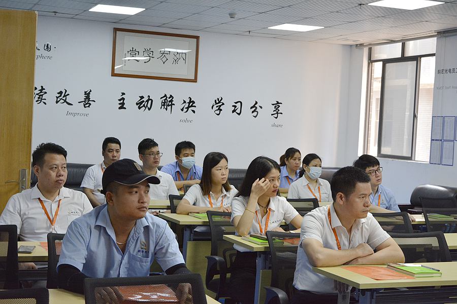 大家在聆聽感悟 大家在聆聽感悟